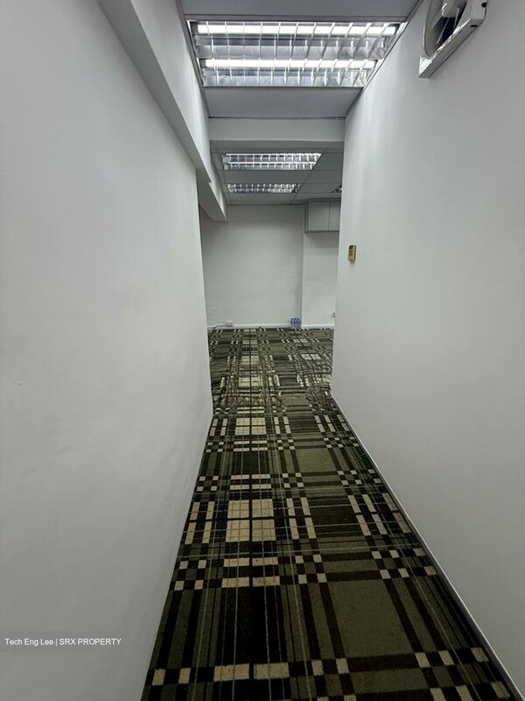 Textile Centre (D7), Office #498891631